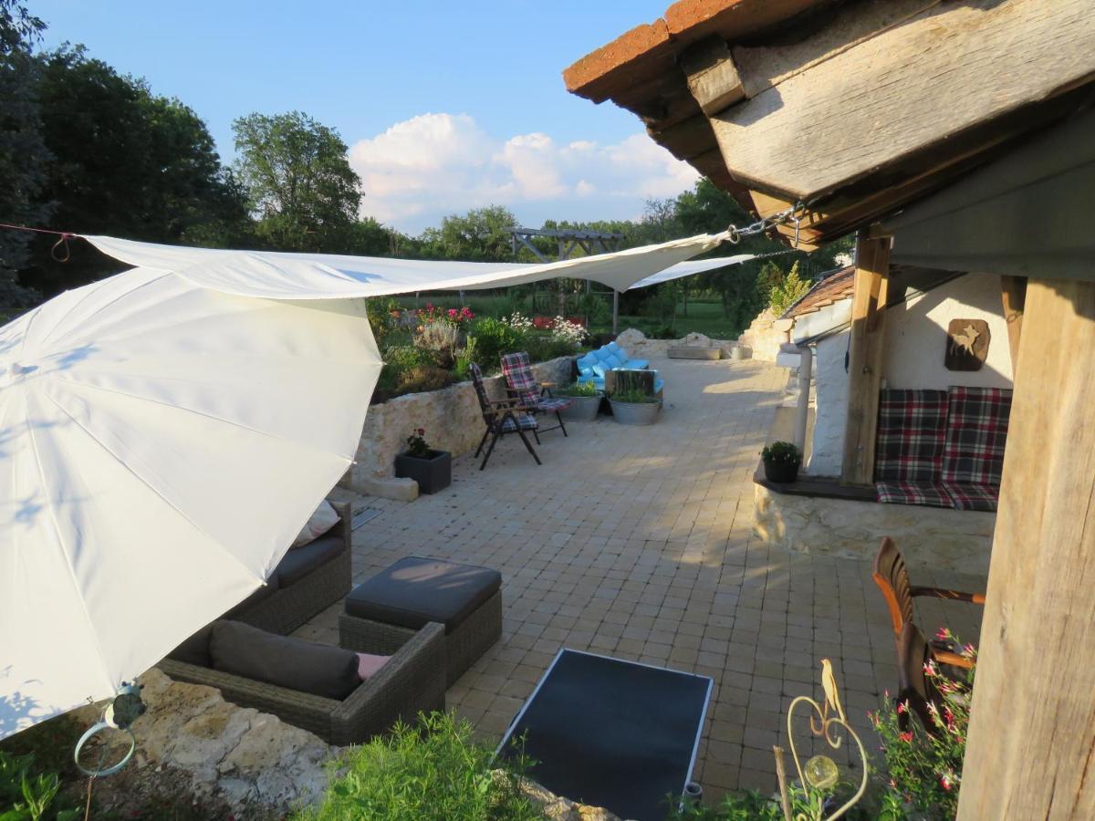 Bed and Breakfast Lalot Oulches Esterno foto